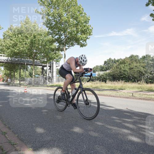 09.08.2026 - GEWOBA Citytriathlon Bremen Michael Burmester http://msf.ph/oto/9952195 09.08.2026 10:23:09 Radfahren 284, 308 meine-sportfotos.de