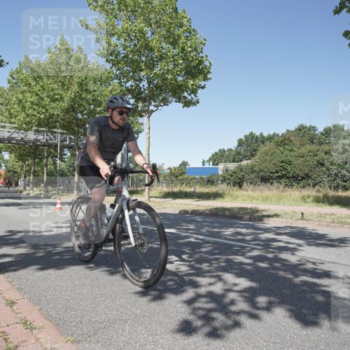 09.08.2026 - GEWOBA Citytriathlon Bremen Michael Burmester http://msf.ph/oto/9952204 09.08.2026 13:19:38 Radfahren 693, 785, 813, 944, 1014, 1107 meine-sportfotos.de