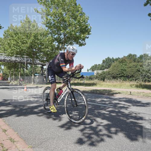 09.08.2026 - GEWOBA Citytriathlon Bremen Michael Burmester http://msf.ph/oto/9952210 09.08.2026 13:19:43 Radfahren 693, 785, 813, 1014, 1107 meine-sportfotos.de