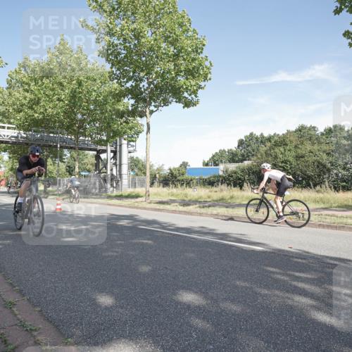09.08.2026 - GEWOBA Citytriathlon Bremen Michael Burmester http://msf.ph/oto/9952228 09.08.2026 10:24:46 Radfahren 291, 314 meine-sportfotos.de