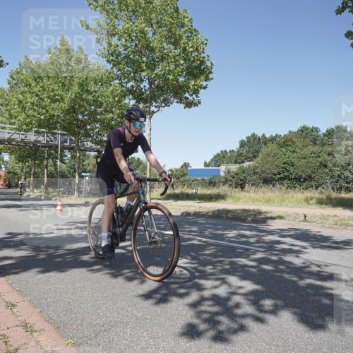 09.08.2026 - GEWOBA Citytriathlon Bremen Michael Burmester http://msf.ph/oto/9952235 09.08.2026 13:20:24 Radfahren 859, 933, 943, 991, 1007, 1140 meine-sportfotos.de