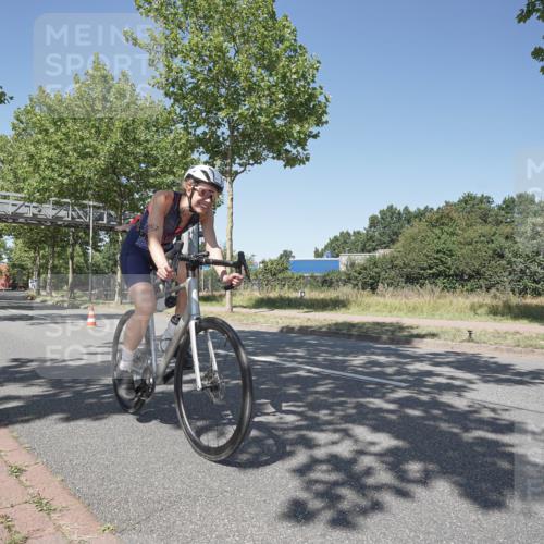 09.08.2026 - GEWOBA Citytriathlon Bremen Michael Burmester http://msf.ph/oto/9952248 09.08.2026 13:20:49 Radfahren 672, 957, 1125 meine-sportfotos.de