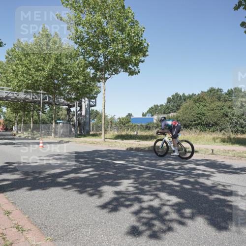09.08.2026 - GEWOBA Citytriathlon Bremen Michael Burmester http://msf.ph/oto/9952252 09.08.2026 13:20:55 Radfahren 672, 957 meine-sportfotos.de