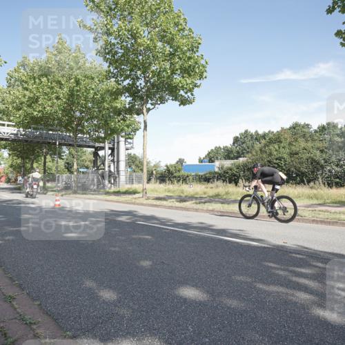 09.08.2026 - GEWOBA Citytriathlon Bremen Michael Burmester http://msf.ph/oto/9952259 09.08.2026 10:25:32 Radfahren 301, 323, 336, 345, 360, 376, 427 meine-sportfotos.de