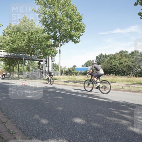 09.08.2026 - GEWOBA Citytriathlon Bremen Michael Burmester http://msf.ph/oto/9952261 09.08.2026 10:25:33 Radfahren 301, 323, 336, 345, 376, 427 meine-sportfotos.de