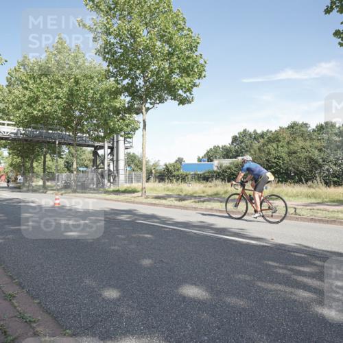 09.08.2026 - GEWOBA Citytriathlon Bremen Michael Burmester http://msf.ph/oto/9952273 09.08.2026 10:25:47 Radfahren 322, 372, 376 meine-sportfotos.de