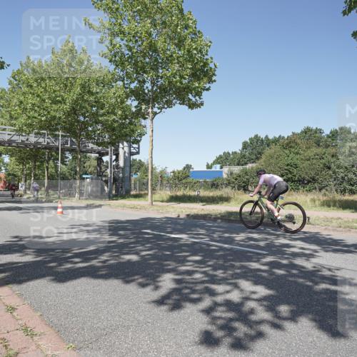 09.08.2026 - GEWOBA Citytriathlon Bremen Michael Burmester http://msf.ph/oto/9952276 09.08.2026 13:22:13 Radfahren 985 meine-sportfotos.de