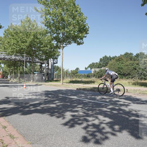 09.08.2026 - GEWOBA Citytriathlon Bremen Michael Burmester http://msf.ph/oto/9952280 09.08.2026 13:22:23 Radfahren 985 meine-sportfotos.de