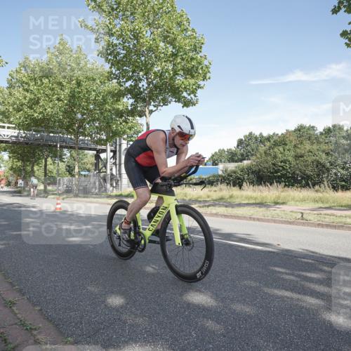 09.08.2026 - GEWOBA Citytriathlon Bremen Michael Burmester http://msf.ph/oto/9952281 09.08.2026 10:25:58 Radfahren 322, 372, 389, 416 meine-sportfotos.de