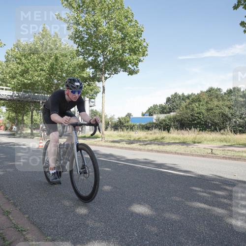 09.08.2026 - GEWOBA Citytriathlon Bremen Michael Burmester http://msf.ph/oto/9952294 09.08.2026 10:26:18 Radfahren 293, 318, 378, 398 meine-sportfotos.de
