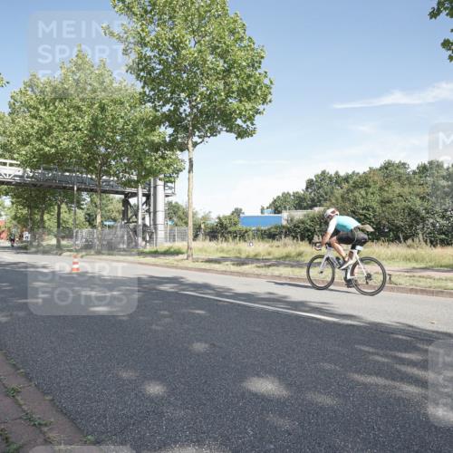 09.08.2026 - GEWOBA Citytriathlon Bremen Michael Burmester http://msf.ph/oto/9952312 09.08.2026 10:26:38 Radfahren 296, 319, 383, 402, 463 meine-sportfotos.de