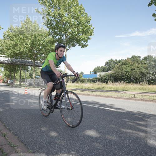 09.08.2026 - GEWOBA Citytriathlon Bremen Michael Burmester http://msf.ph/oto/9952314 09.08.2026 10:26:41 Radfahren 296, 319, 383, 463 meine-sportfotos.de