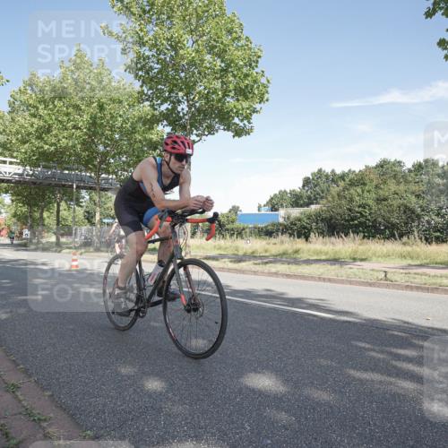 09.08.2026 - GEWOBA Citytriathlon Bremen Michael Burmester http://msf.ph/oto/9952318 09.08.2026 10:26:45 Radfahren 290, 296, 315, 319, 383, 463 meine-sportfotos.de