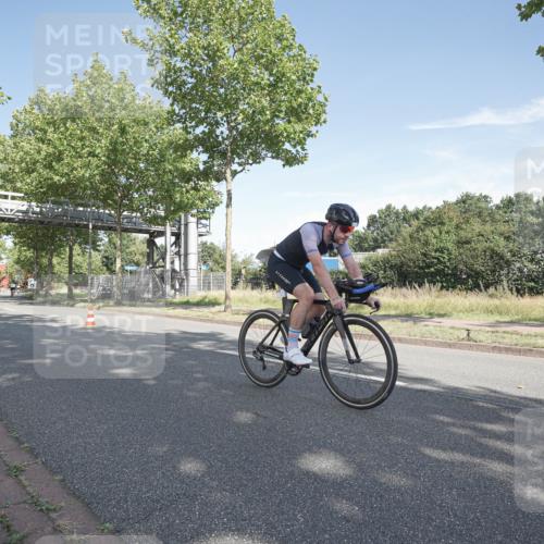 09.08.2026 - GEWOBA Citytriathlon Bremen Michael Burmester http://msf.ph/oto/9952330 09.08.2026 10:27:04 Radfahren 315, 321, 342, 375, 400 meine-sportfotos.de