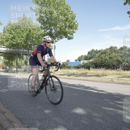 09.08.2026 - GEWOBA Citytriathlon Bremen Michael Burmester http://msf.ph/oto/9952338 09.08.2026 10:27:20 Radfahren 342, 368, 375, 391, 447, 523 meine-sportfotos.de