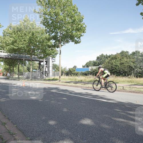 09.08.2026 - GEWOBA Citytriathlon Bremen Michael Burmester http://msf.ph/oto/9952344 09.08.2026 10:27:30 Radfahren 339, 368, 391, 523 meine-sportfotos.de