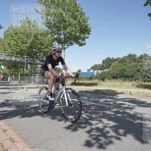 09.08.2026 - GEWOBA Citytriathlon Bremen Michael Burmester http://msf.ph/oto/9952347 09.08.2026 13:24:01 Radfahren 853, 881, 891, 898, 945, 974 meine-sportfotos.de