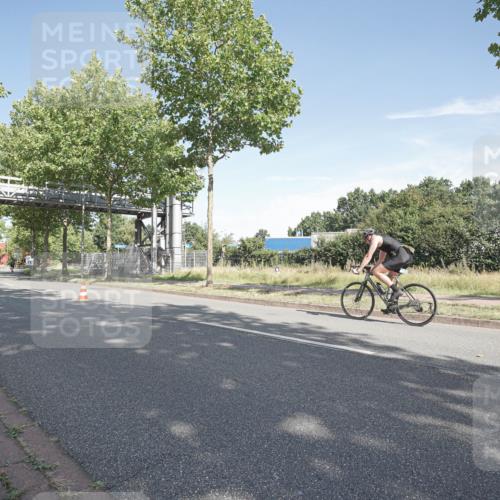 09.08.2026 - GEWOBA Citytriathlon Bremen Michael Burmester http://msf.ph/oto/9952352 09.08.2026 10:27:41 Radfahren 338, 339, 529 meine-sportfotos.de