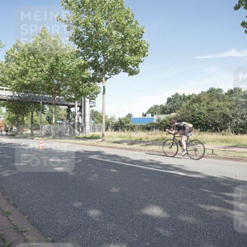 09.08.2026 - GEWOBA Citytriathlon Bremen Michael Burmester http://msf.ph/oto/9952372 09.08.2026 10:28:17 Radfahren 395, 502 meine-sportfotos.de