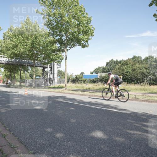 09.08.2026 - GEWOBA Citytriathlon Bremen Michael Burmester http://msf.ph/oto/9952374 09.08.2026 10:28:20 Radfahren 340, 395, 502 meine-sportfotos.de