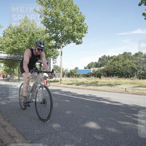 09.08.2026 - GEWOBA Citytriathlon Bremen Michael Burmester http://msf.ph/oto/9952386 09.08.2026 10:28:28 Radfahren 329, 332, 340, 362, 502 meine-sportfotos.de