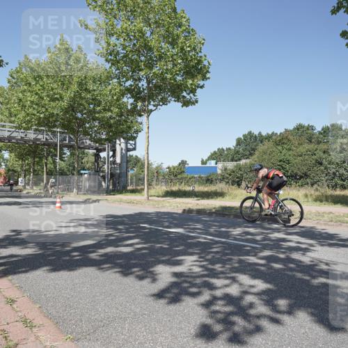 09.08.2026 - GEWOBA Citytriathlon Bremen Michael Burmester http://msf.ph/oto/9952391 09.08.2026 13:24:53 Radfahren 885, 969, 1102 meine-sportfotos.de