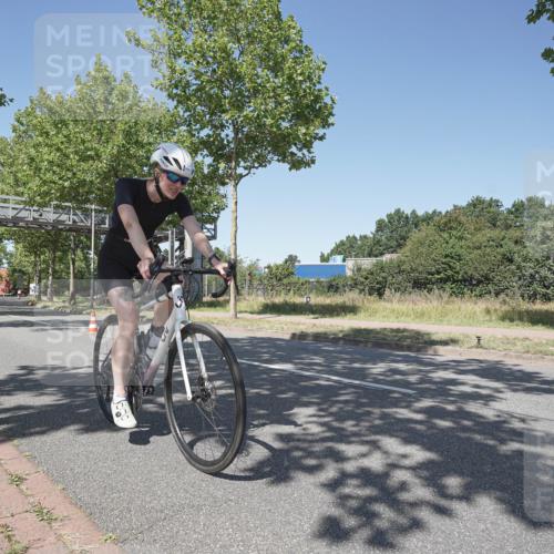 09.08.2026 - GEWOBA Citytriathlon Bremen Michael Burmester http://msf.ph/oto/9952409 09.08.2026 13:25:17 Radfahren 681, 856, 922, 936, 958, 1108 meine-sportfotos.de