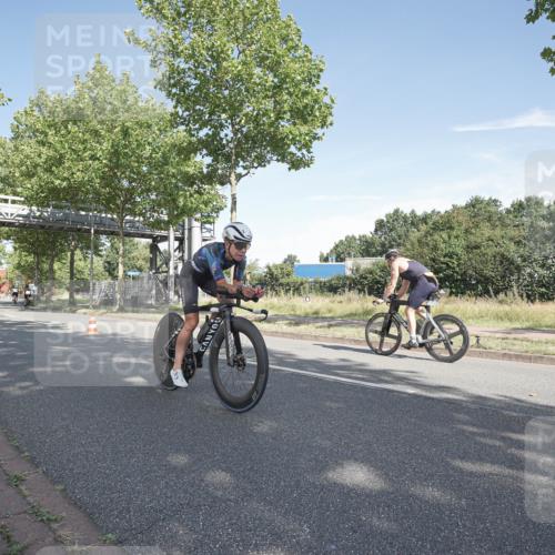 09.08.2026 - GEWOBA Citytriathlon Bremen Michael Burmester http://msf.ph/oto/9952410 09.08.2026 10:28:52 Radfahren 356, 394, 465, 517, 519 meine-sportfotos.de