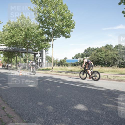 09.08.2026 - GEWOBA Citytriathlon Bremen Michael Burmester http://msf.ph/oto/9952419 09.08.2026 10:28:56 Radfahren 356, 394, 437, 465, 517, 519 meine-sportfotos.de