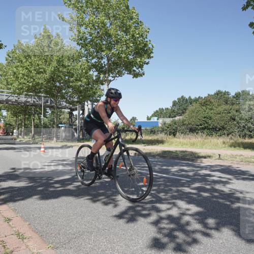 09.08.2026 - GEWOBA Citytriathlon Bremen Michael Burmester http://msf.ph/oto/9952422 09.08.2026 13:25:45 Radfahren 811, 830, 962, 996 meine-sportfotos.de