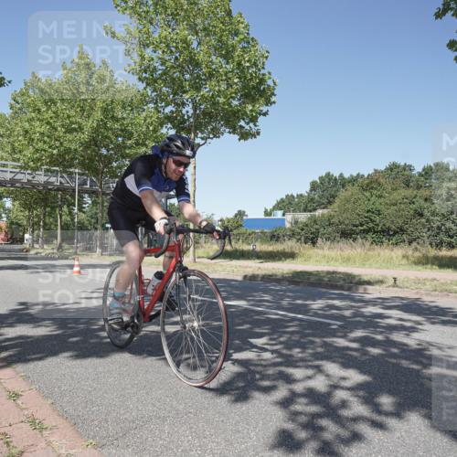 09.08.2026 - GEWOBA Citytriathlon Bremen Michael Burmester http://msf.ph/oto/9952444 09.08.2026 13:27:32 Radfahren 927, 1149 meine-sportfotos.de