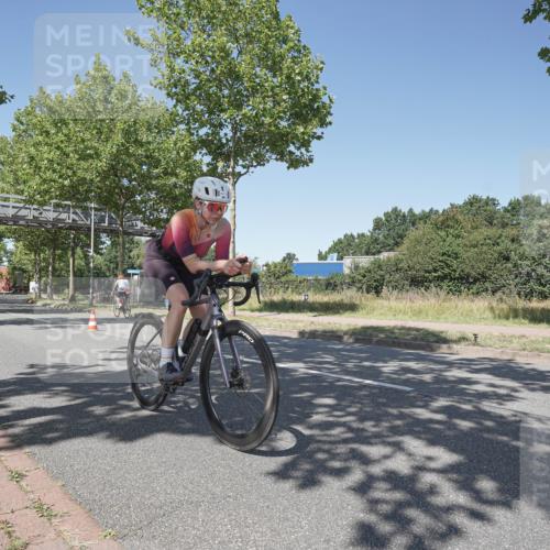 09.08.2026 - GEWOBA Citytriathlon Bremen Michael Burmester http://msf.ph/oto/9952462 09.08.2026 13:29:25 Radfahren 947 meine-sportfotos.de