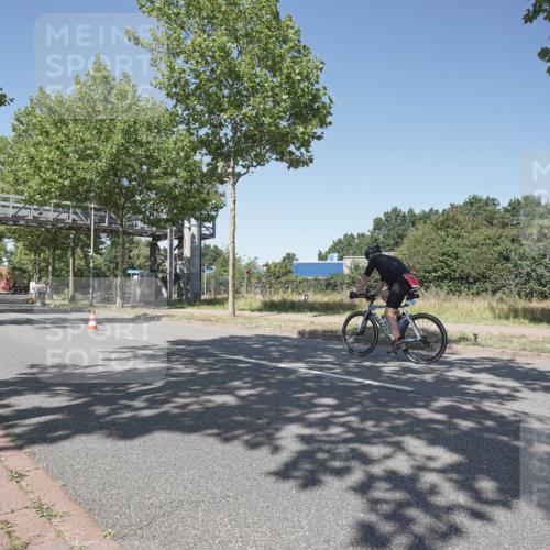09.08.2026 - GEWOBA Citytriathlon Bremen Michael Burmester http://msf.ph/oto/9952464 09.08.2026 13:29:27 Radfahren 947, 999 meine-sportfotos.de