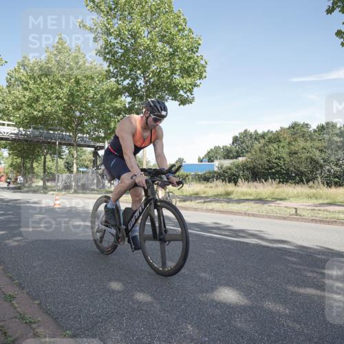 09.08.2026 - GEWOBA Citytriathlon Bremen Michael Burmester http://msf.ph/oto/9952475 09.08.2026 10:29:40 Radfahren 231, 295, 298, 300, 312, 328, 363, 364, 379, 403 meine-sportfotos.de
