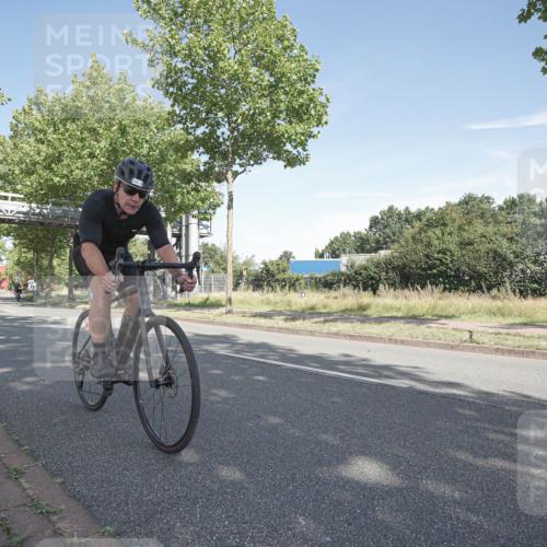 09.08.2026 - GEWOBA Citytriathlon Bremen Michael Burmester http://msf.ph/oto/9952493 09.08.2026 10:29:56 Radfahren 289, 312, 388, 403, 406, 479, 516, 528 meine-sportfotos.de
