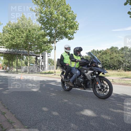 09.08.2026 - GEWOBA Citytriathlon Bremen Michael Burmester http://msf.ph/oto/9952497 09.08.2026 10:30:00 Radfahren 289, 313, 366, 388, 406, 479, 516, 528 meine-sportfotos.de