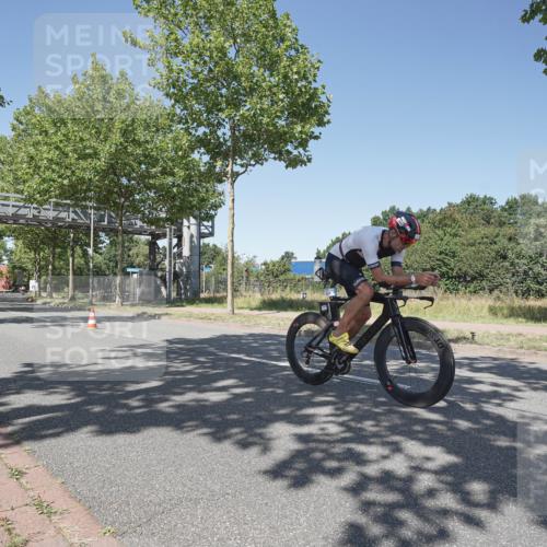 09.08.2026 - GEWOBA Citytriathlon Bremen Michael Burmester http://msf.ph/oto/9952500 09.08.2026 13:31:30 Radfahren 899, 1012 meine-sportfotos.de