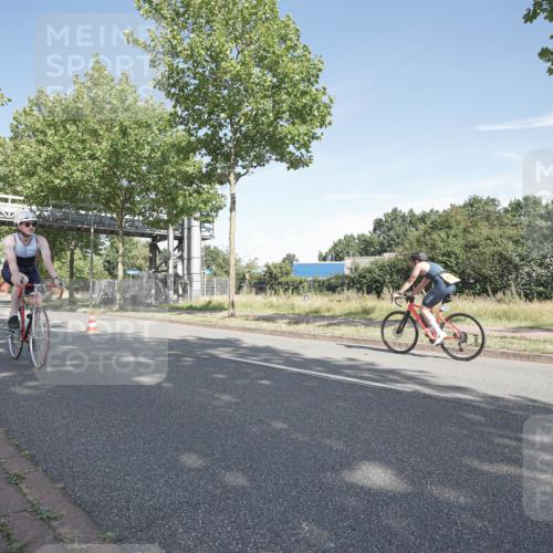 09.08.2026 - GEWOBA Citytriathlon Bremen Michael Burmester http://msf.ph/oto/9952509 09.08.2026 10:30:10 Radfahren 221, 313, 350, 366, 516, 528 meine-sportfotos.de
