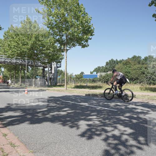 09.08.2026 - GEWOBA Citytriathlon Bremen Michael Burmester http://msf.ph/oto/9952516 09.08.2026 13:32:00 Radfahren 964, 993, 1103 meine-sportfotos.de