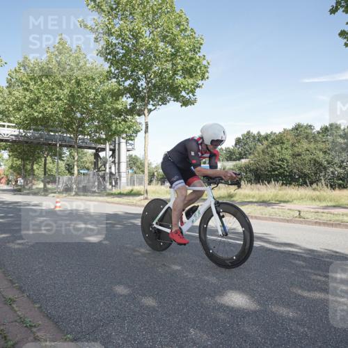 09.08.2026 - GEWOBA Citytriathlon Bremen Michael Burmester http://msf.ph/oto/9952517 09.08.2026 10:30:18 Radfahren 221, 294, 350, 366, 407 meine-sportfotos.de