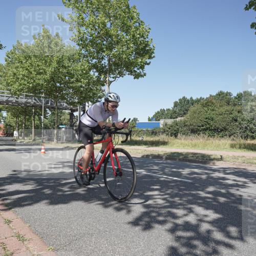 09.08.2026 - GEWOBA Citytriathlon Bremen Michael Burmester http://msf.ph/oto/9952530 09.08.2026 13:32:43 Radfahren 822, 939, 967, 990 meine-sportfotos.de