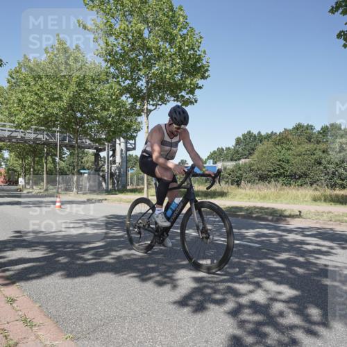 09.08.2026 - GEWOBA Citytriathlon Bremen Michael Burmester http://msf.ph/oto/9952534 09.08.2026 13:32:56 Radfahren 939, 990, 1006 meine-sportfotos.de