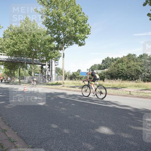 09.08.2026 - GEWOBA Citytriathlon Bremen Michael Burmester http://msf.ph/oto/9952539 09.08.2026 10:30:49 Radfahren 299, 317, 320, 334, 470 meine-sportfotos.de