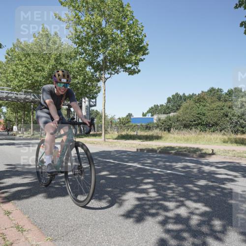 09.08.2026 - GEWOBA Citytriathlon Bremen Michael Burmester http://msf.ph/oto/9952542 09.08.2026 13:33:56 Radfahren 909 meine-sportfotos.de