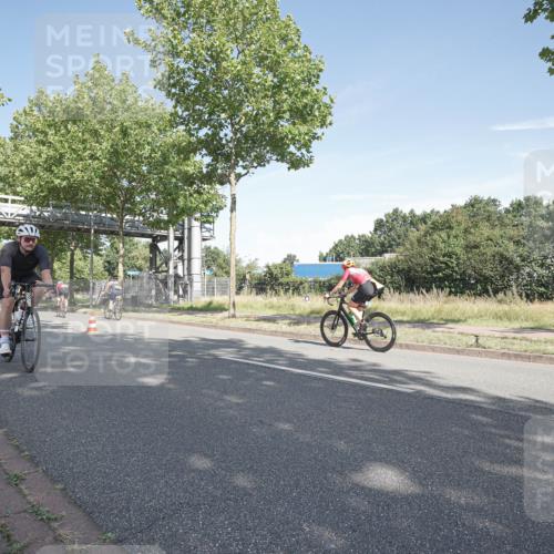 09.08.2026 - GEWOBA Citytriathlon Bremen Michael Burmester http://msf.ph/oto/9952545 09.08.2026 10:30:52 Radfahren 299, 311, 317, 320 meine-sportfotos.de