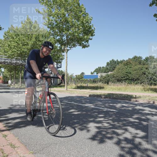 09.08.2026 - GEWOBA Citytriathlon Bremen Michael Burmester http://msf.ph/oto/9952562 09.08.2026 13:37:44 Radfahren 780, 1005 meine-sportfotos.de