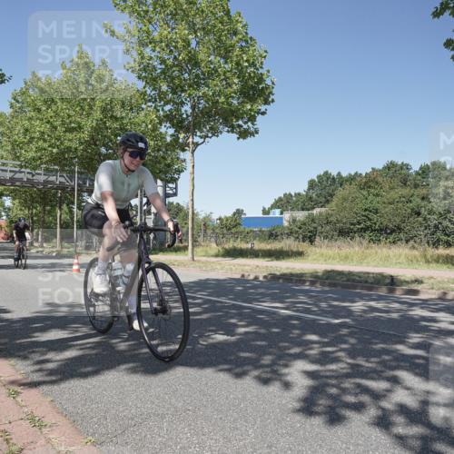 09.08.2026 - GEWOBA Citytriathlon Bremen Michael Burmester http://msf.ph/oto/9952576 09.08.2026 13:42:47 Radfahren 943 meine-sportfotos.de