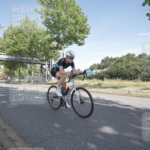 09.08.2026 - GEWOBA Citytriathlon Bremen Michael Burmester http://msf.ph/oto/9952599 09.08.2026 10:31:42 Radfahren 25, 125, 288, 344, 365, 397, 405, 430, 443, 458, 472, 489 meine-sportfotos.de