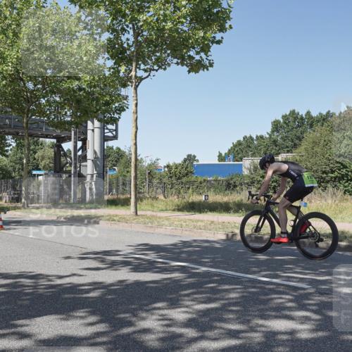 09.08.2026 - GEWOBA Citytriathlon Bremen Michael Burmester http://msf.ph/oto/9952650 09.08.2026 14:08:36 Radfahren 176 meine-sportfotos.de