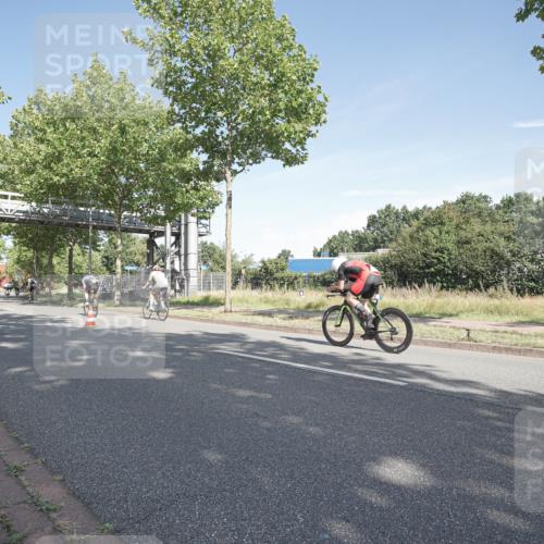 09.08.2026 - GEWOBA Citytriathlon Bremen Michael Burmester http://msf.ph/oto/9952667 09.08.2026 10:32:24 Radfahren 39, 239, 249, 445, 456 meine-sportfotos.de